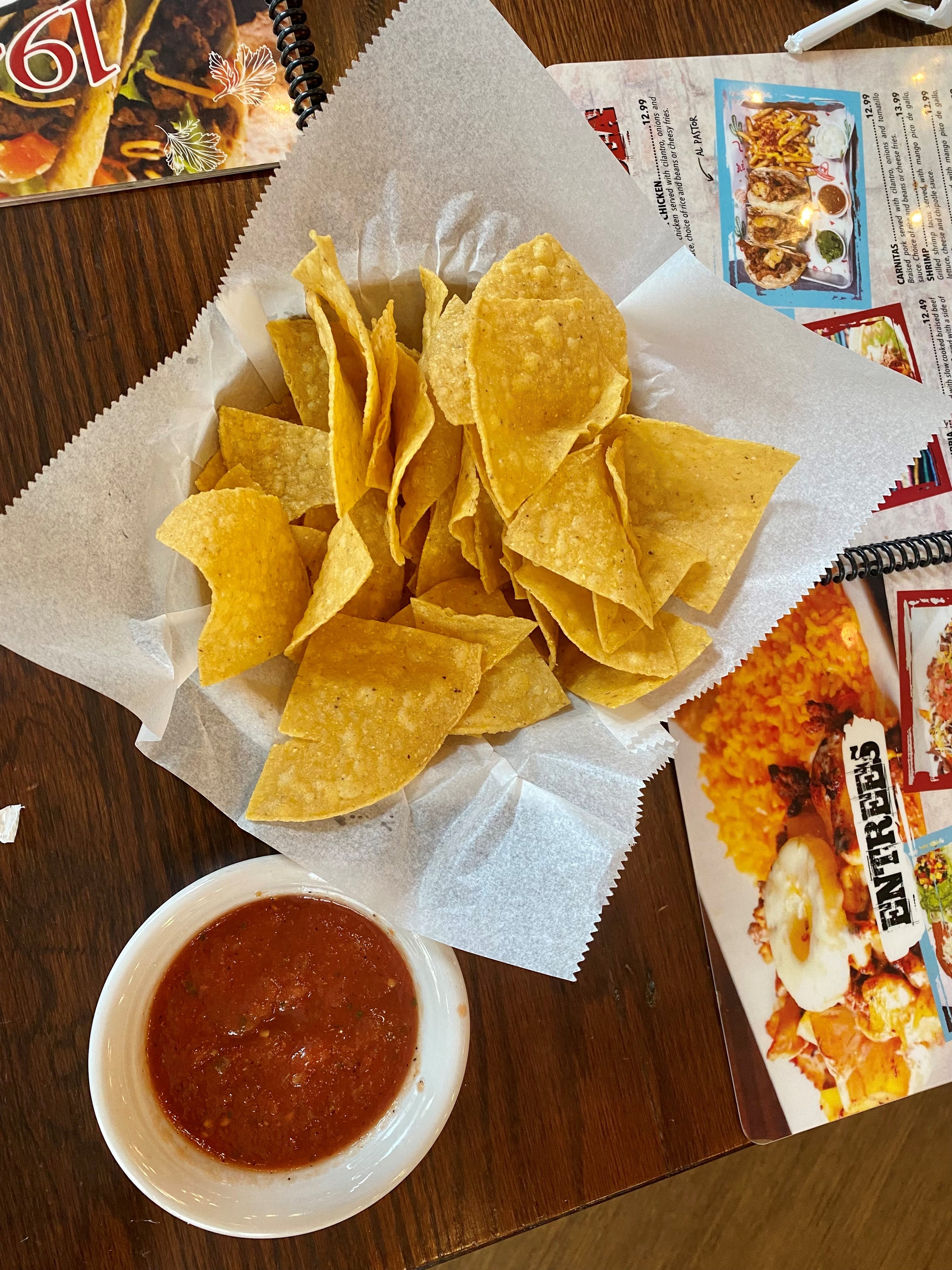1942chipsandsalsa.jpg
